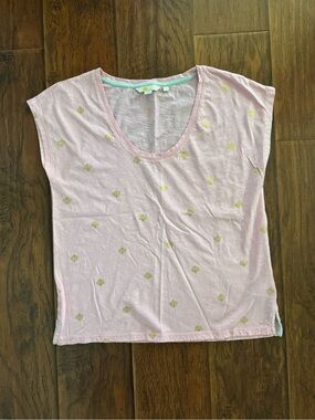Boden Pink Short Sleeve Tee with Gold Shells